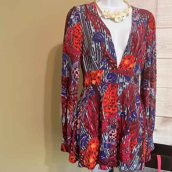 Free People Audrey Abstract Deep Plunge Neckline Romper - Picture 5 of 10